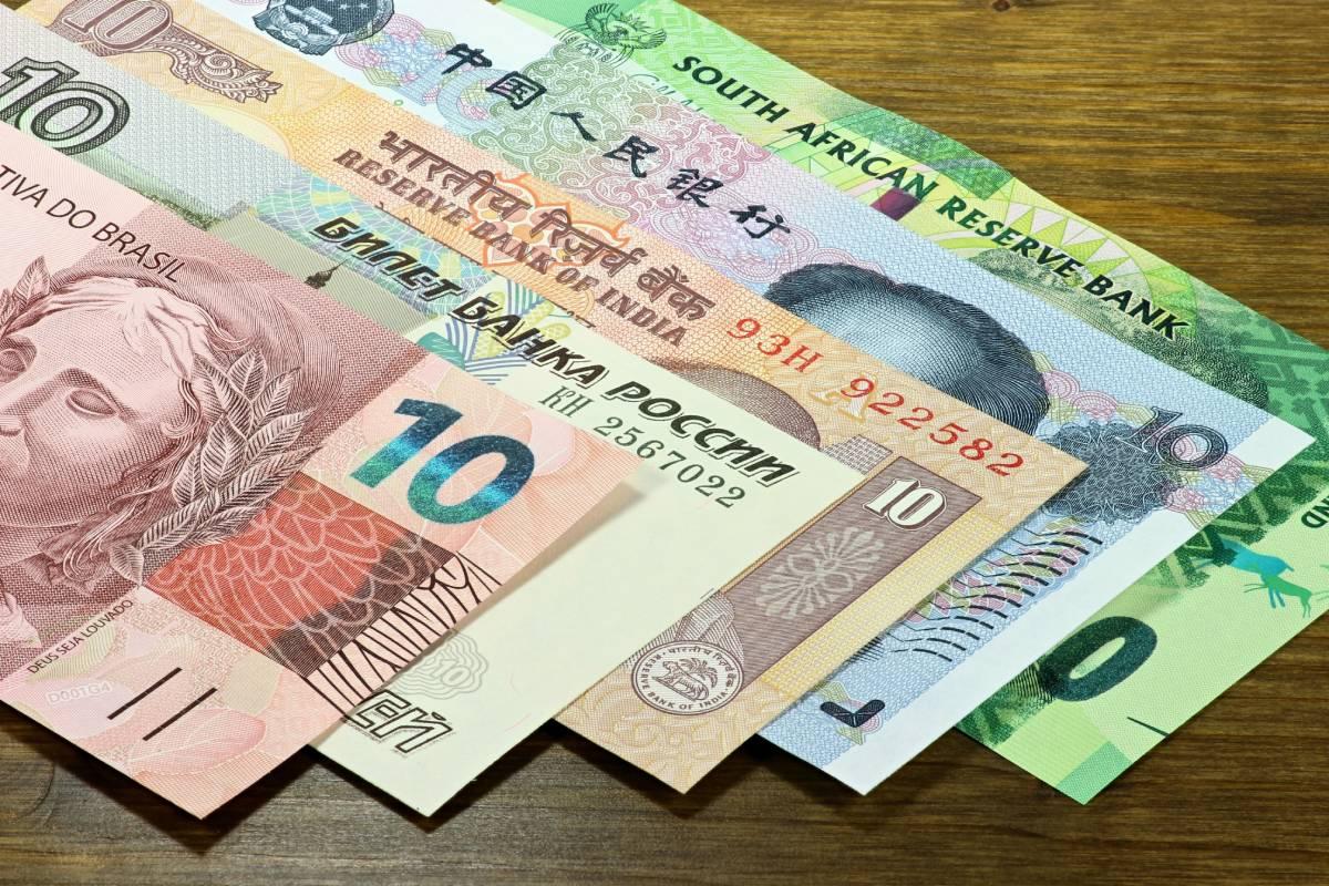 валюта pay рубль